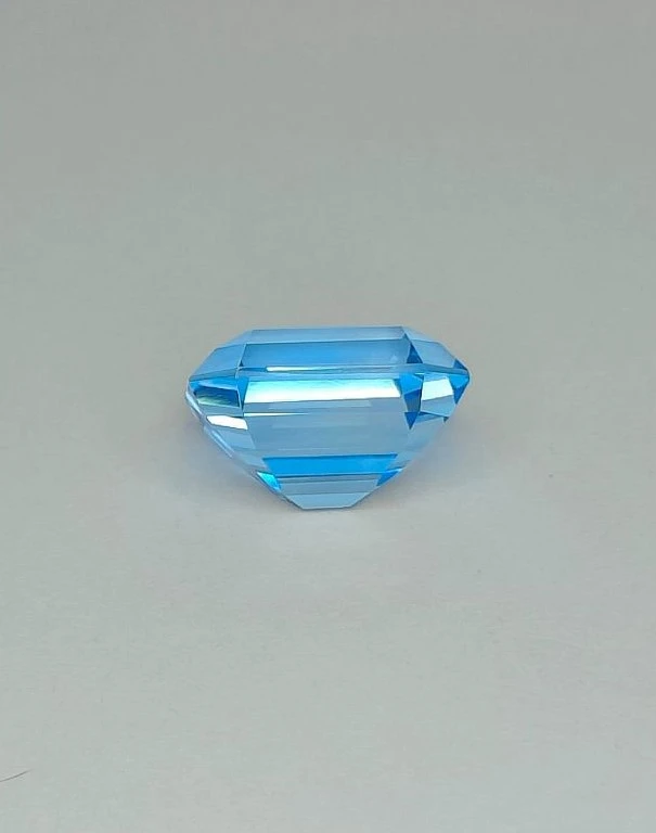 15.80ct Natural Blue Topaz Modified Cushion Cut Loose Gemstone From Brazil — view 3